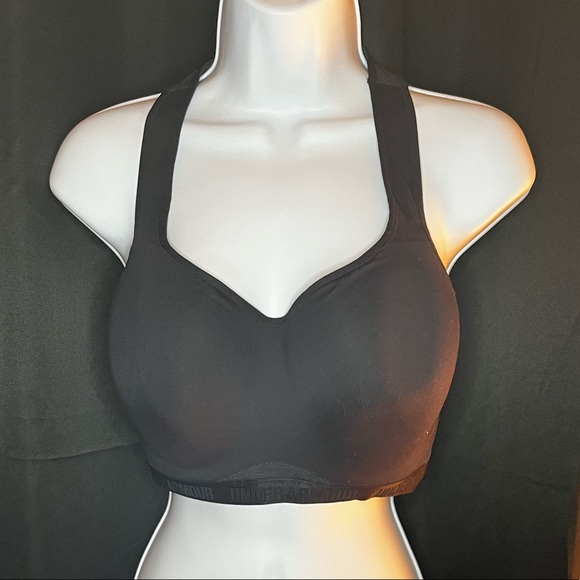 Under Armour Other - Under Armour Sports Bra